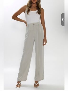 Madison High-Waist Wide Leg Trousers in Light Gray